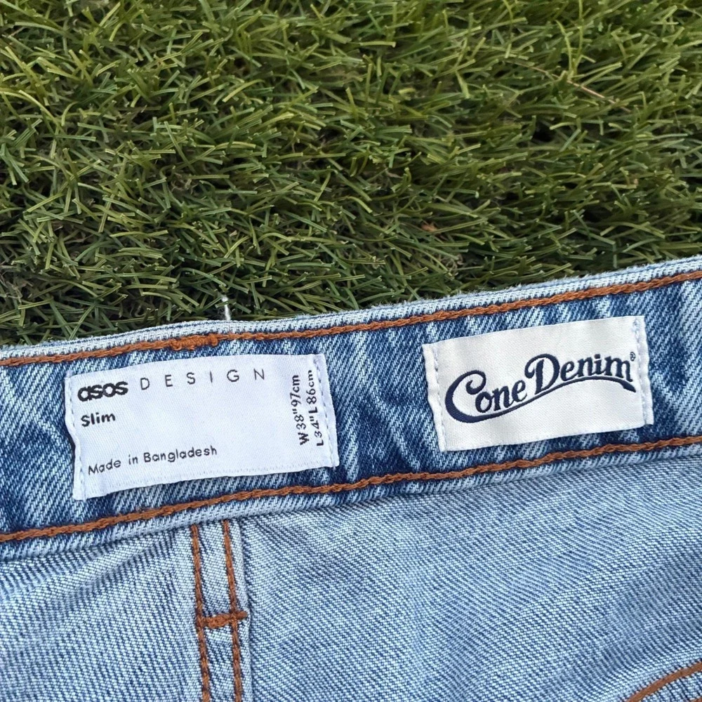 Asos Slim Mens 36x32 Distressed Knee Light Wash Denim Jeans Faded Y2K Slim Faded